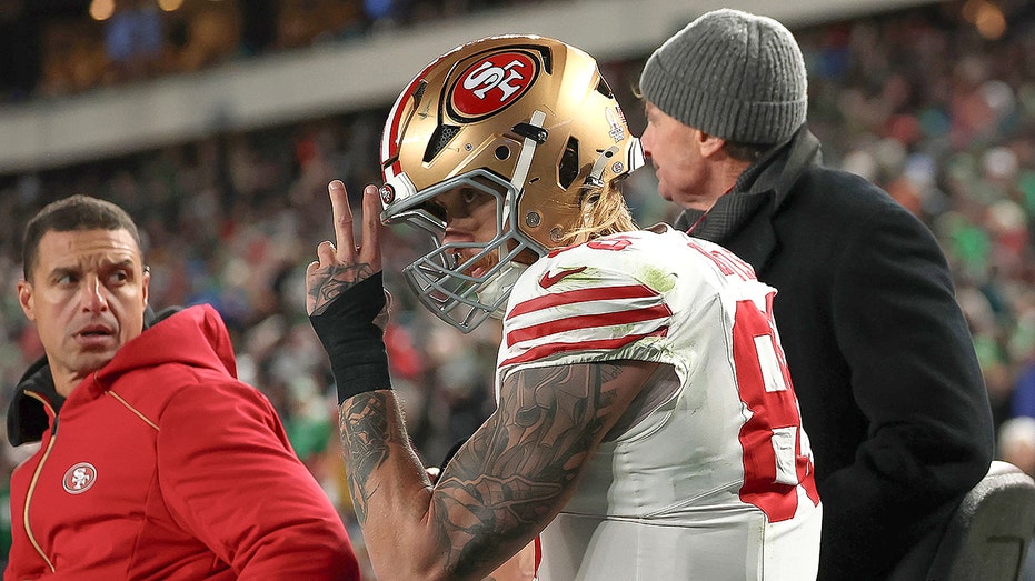 49ers' George Kittle carted off field with Achilles injury during Wild Card Round vs Eagles